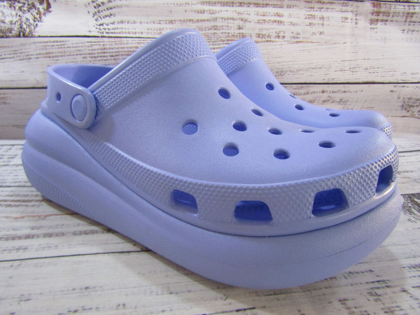 Crocs Classic Crush Women's Lavender Slip-On Sandals Size 9