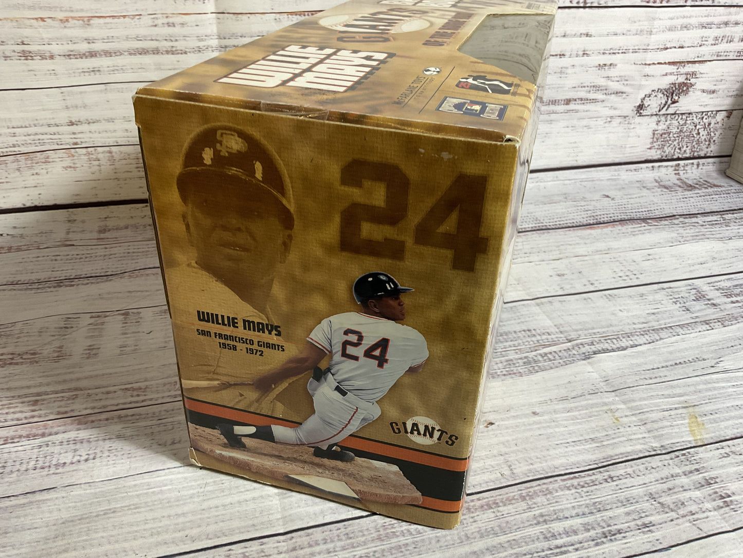 NEW McFARLANE TOYS Giants Of The Home Run Willie Mays "660" Barry Bonds 2-Pack