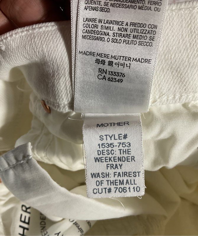 Mother The Weekender Fray White High Rise Flare Jeans Fairest Of Them All 24