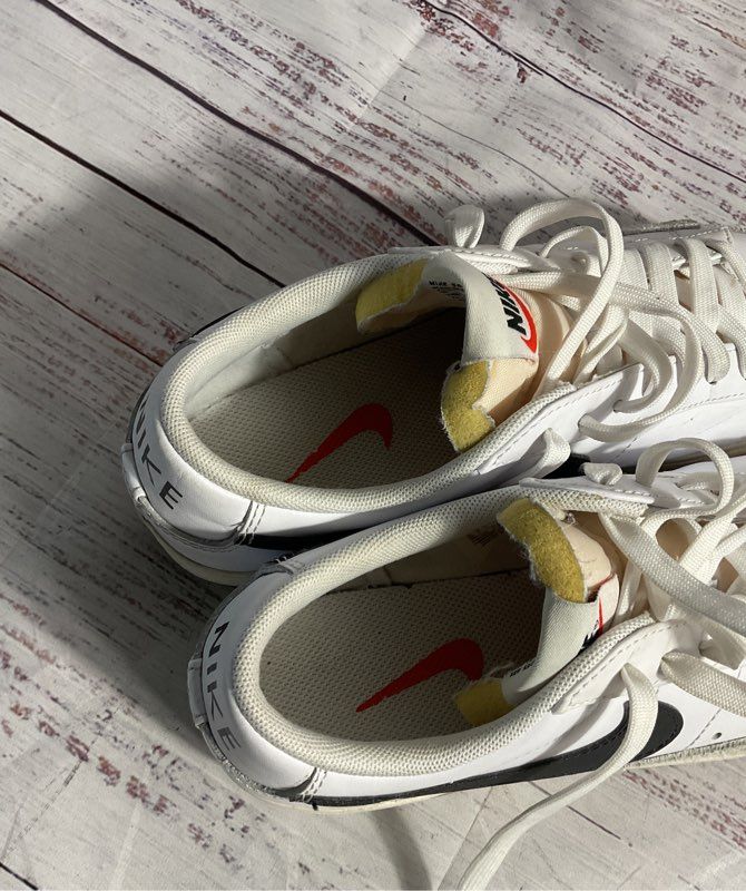 Nike Blazer Low Platform Women's Shoes DJ0292-101 Black White Size 7.5