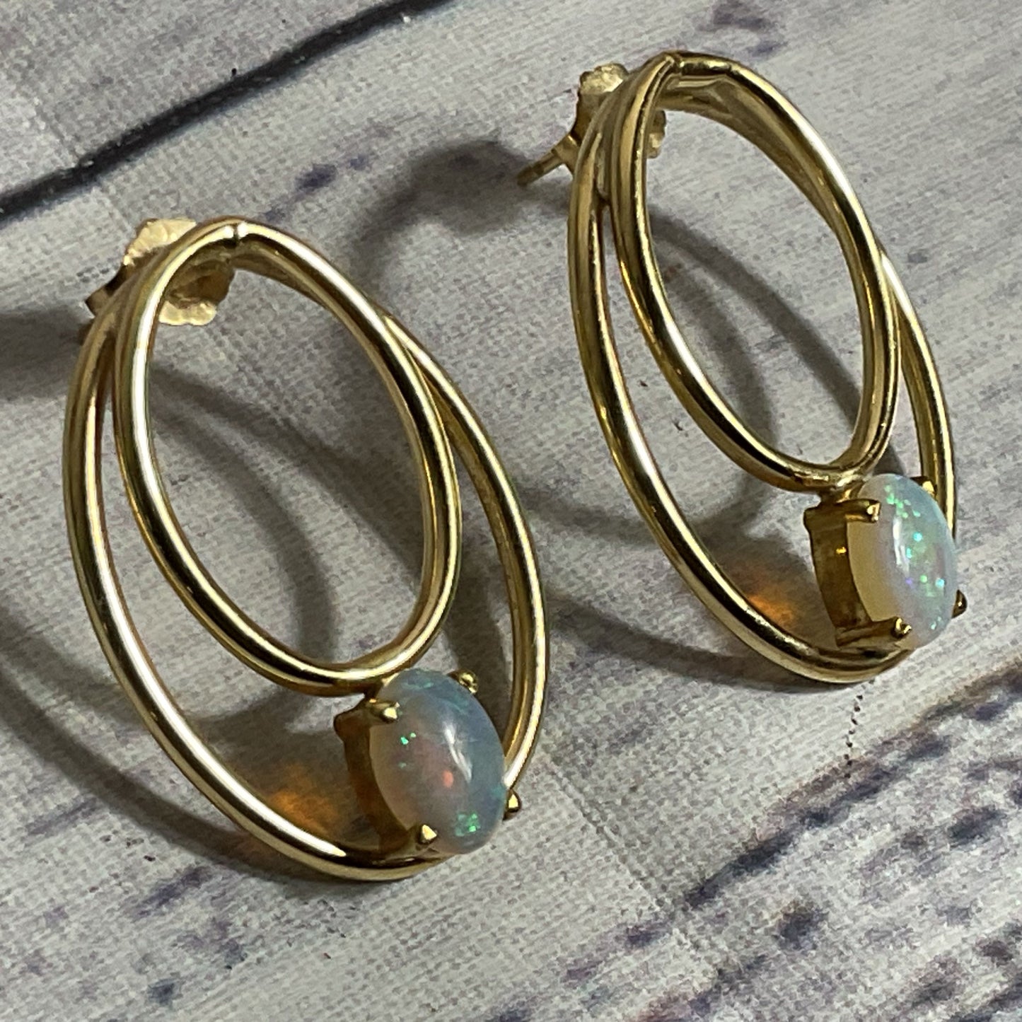 14K Yellow Gold & Opal 1" Oval Dangle Earrings- 2.89g