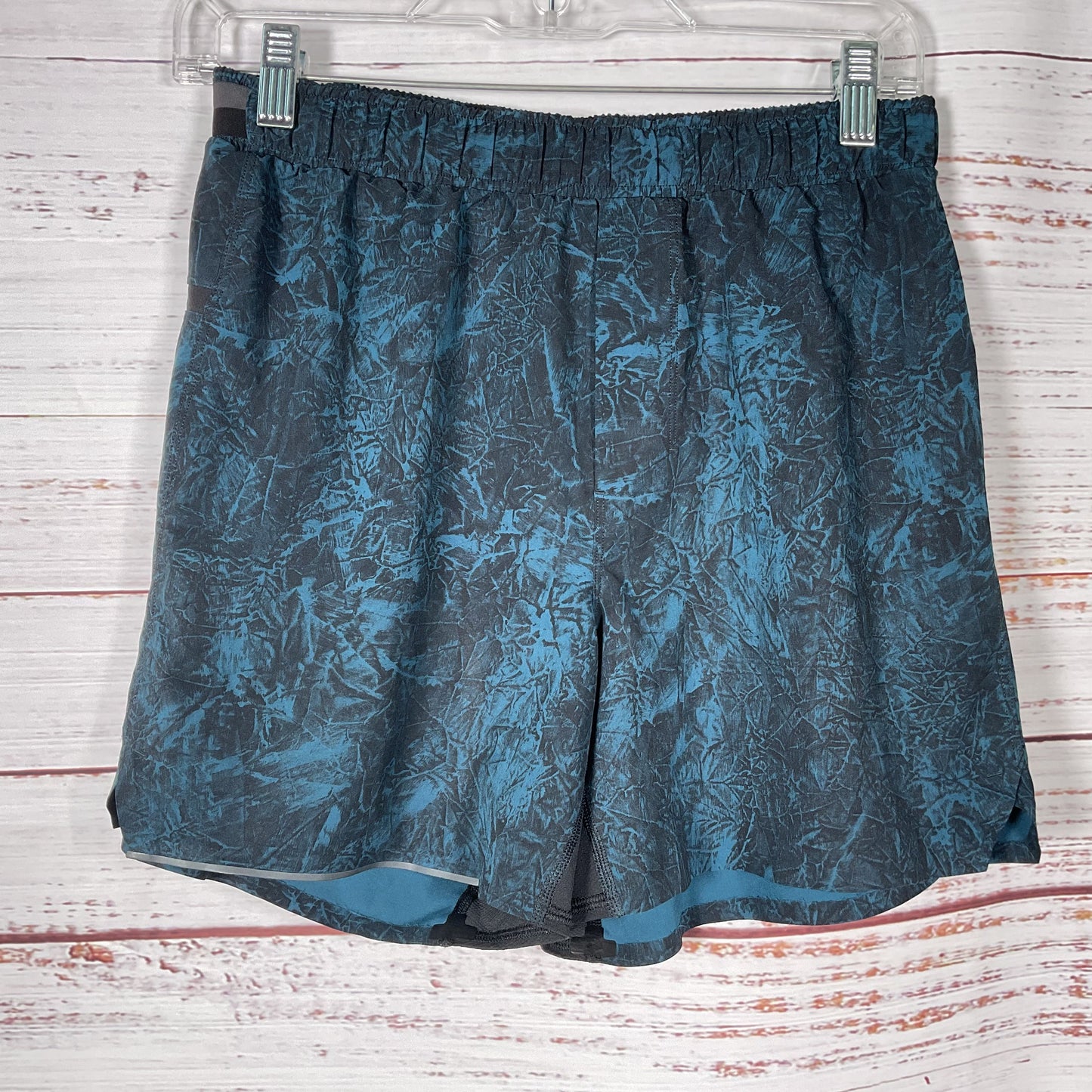 Lululemon Surge Dark Blue Wrinkle Design Linerless Shorts - Size S