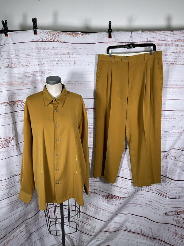 Stacy Adams Men's 2 Piece Long Sleeve Top & Pants Mustard Yellow