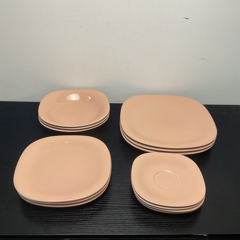 Mikasa Cf200 Salmon Peach Color Plate Bowl Set 13 Pieces Dinner 10" 8" 6"