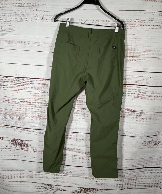 Women's The North Face Army Green Cargo Nylon Pants Size 8