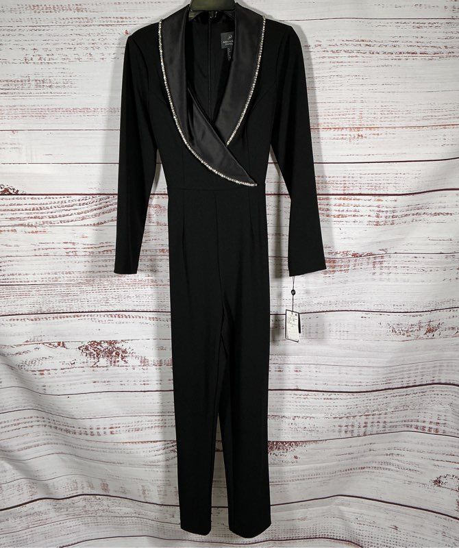 NWT Adrianna Papell Black Crystal Tuxedo Trim Jumpsuit Size 4 Retail $199