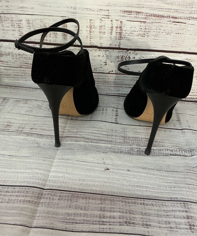 Women's Casadei Velvet Cross Ankle Straps Heel Stiletto Size 7B