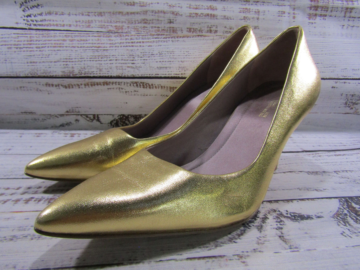 Diane Von Furstenberg Women's Gold Leather Pointed Toe Pumps Size 7