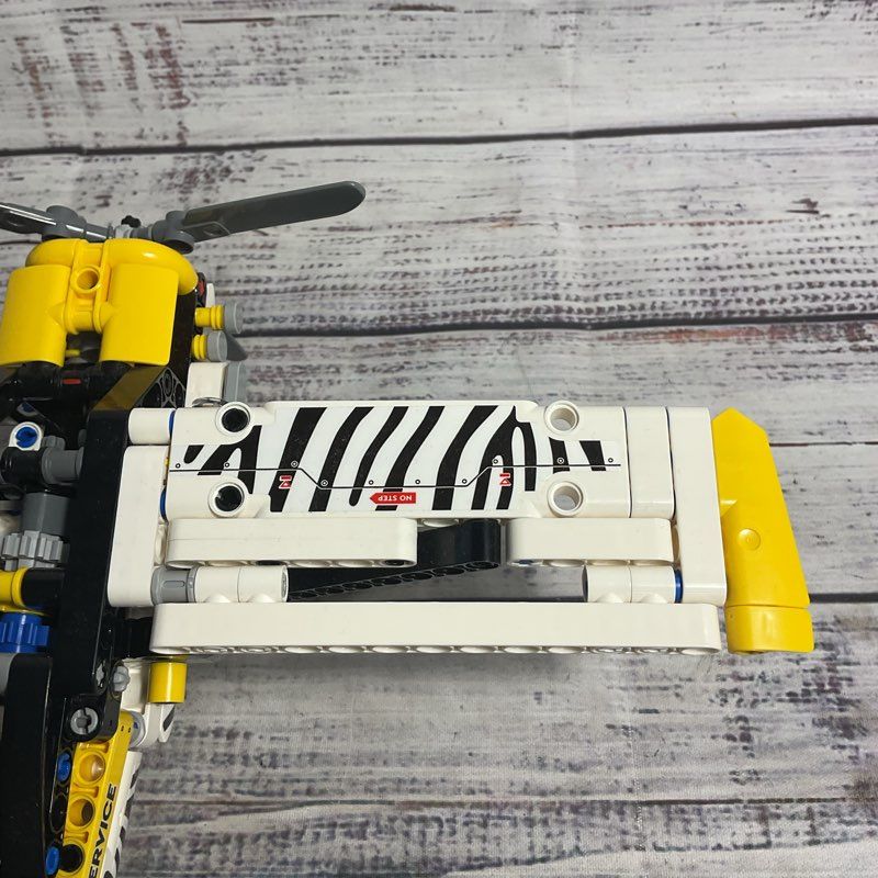 Lego Technic Bush Plane Toy 42198 *Complete*