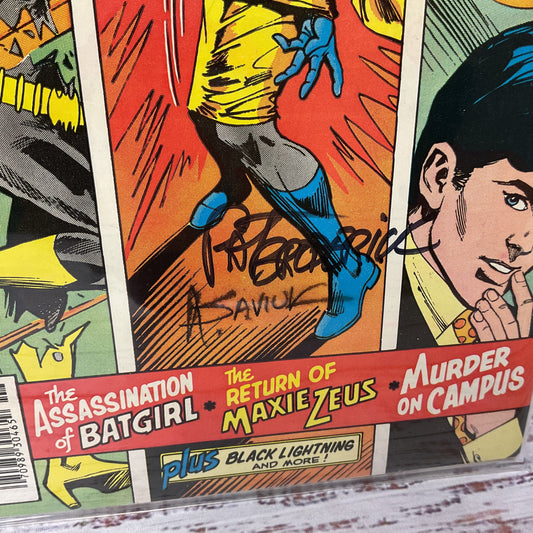 Detective Comics Batman DC #491 Comic Book Signed By Pat Broderick + Alex Saviuk