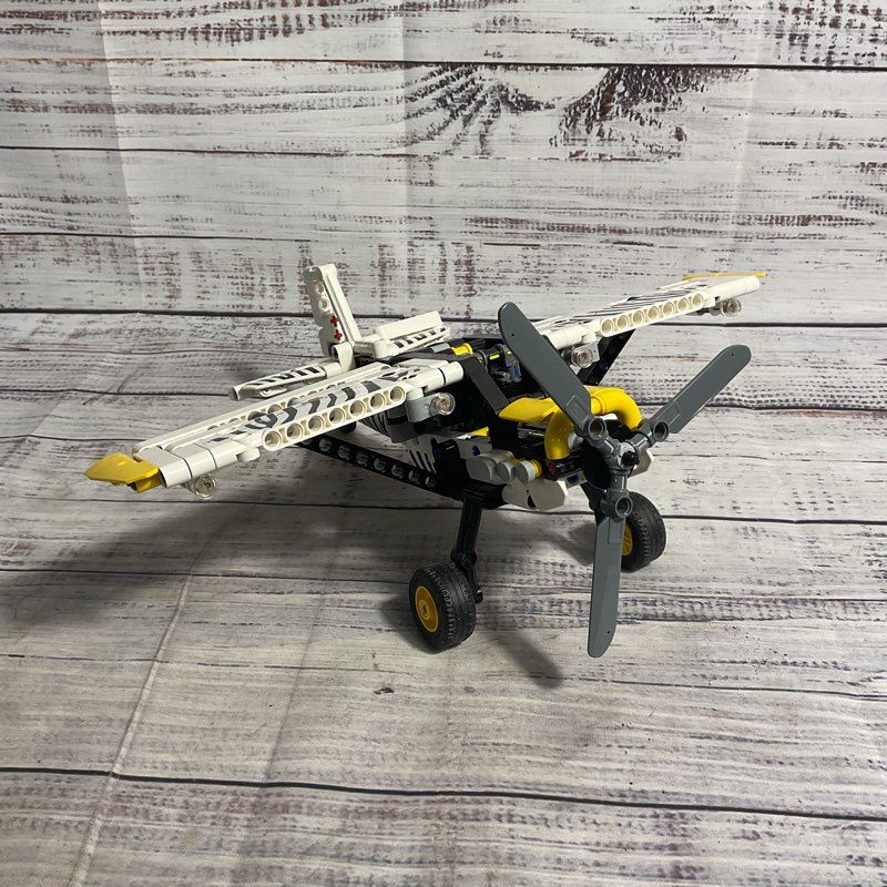 Lego Technic Bush Plane Toy 42198 *Complete*