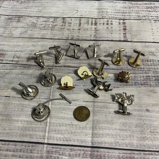 Mixed Lot 5 Cufflink Sets, 2 Stray Links, 1 Cufflink/Tie Bar Set Animal Motif