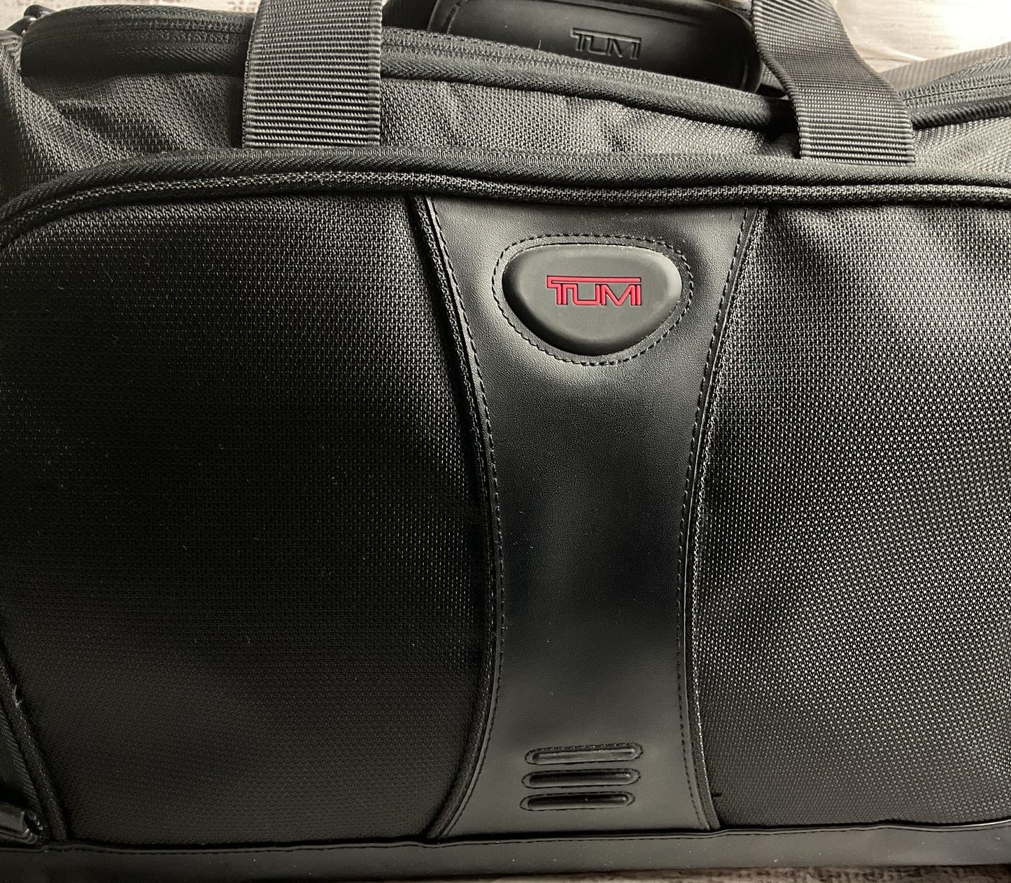 Tumi Boston 2Way Ballistic Nylon 20" Duffle Bag Black