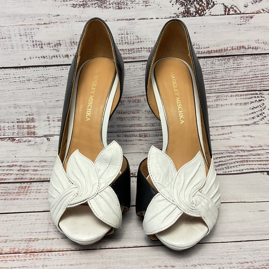 Badgley Mischka Black White Open Toe Taffy Ribbon Heel Women Size 7