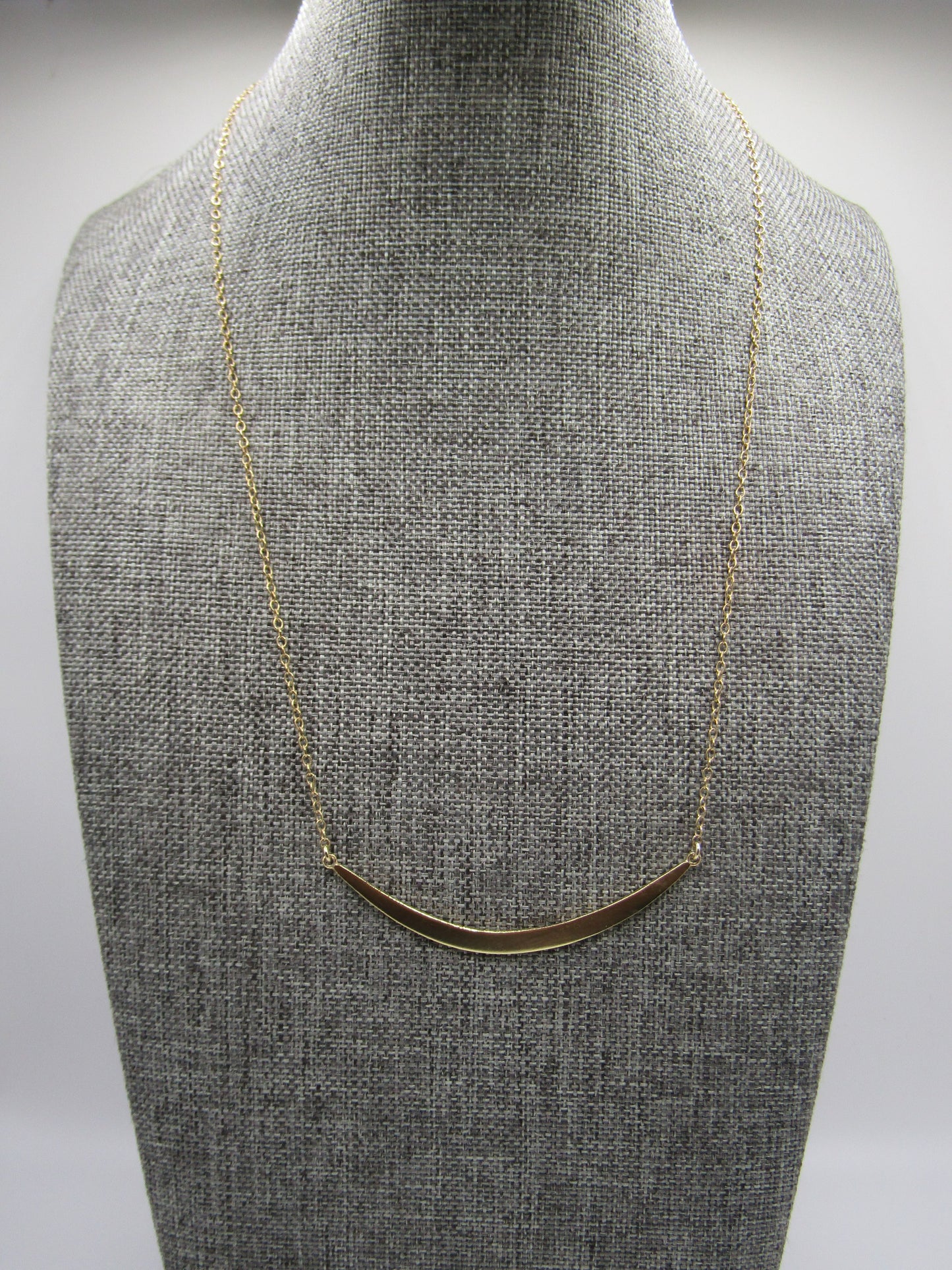 Azaggi Vermeil Sterling Silver Rolo Chain Crest Bar Pendant Necklace