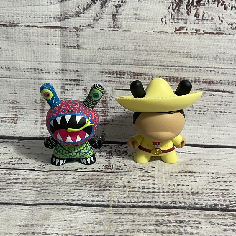 Lot Of 2 Kidrobot Azteca II 3" Vinyl Mini Figures Mariachi Tepetonga Lizard