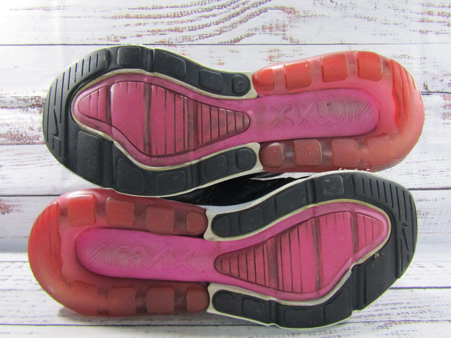 Nike Air Max 270 Men's Black Hyper Magenta Sneakers Size 9 AH8050-006