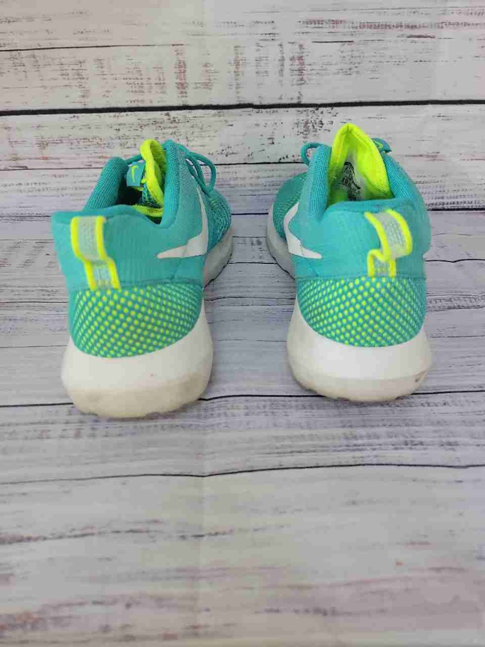Men's Nike Roshe One NM Turquoise Sneaker Size 8.5