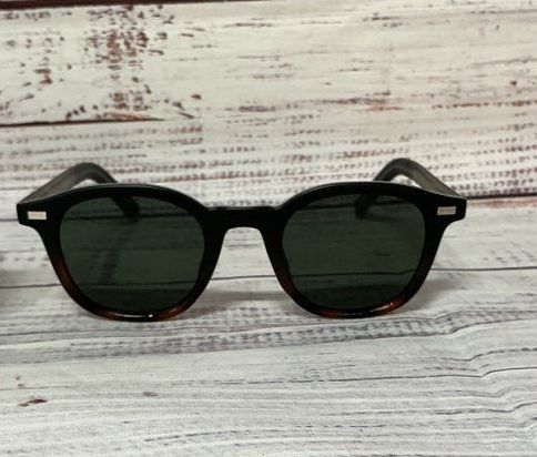 NIB Pocket Square Clothing Black/Tortoise Sunglasses in case