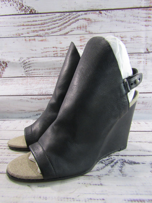 Vince Kostel Women's Black Leather Wedge Sandals Size 7.5 Made in Italy