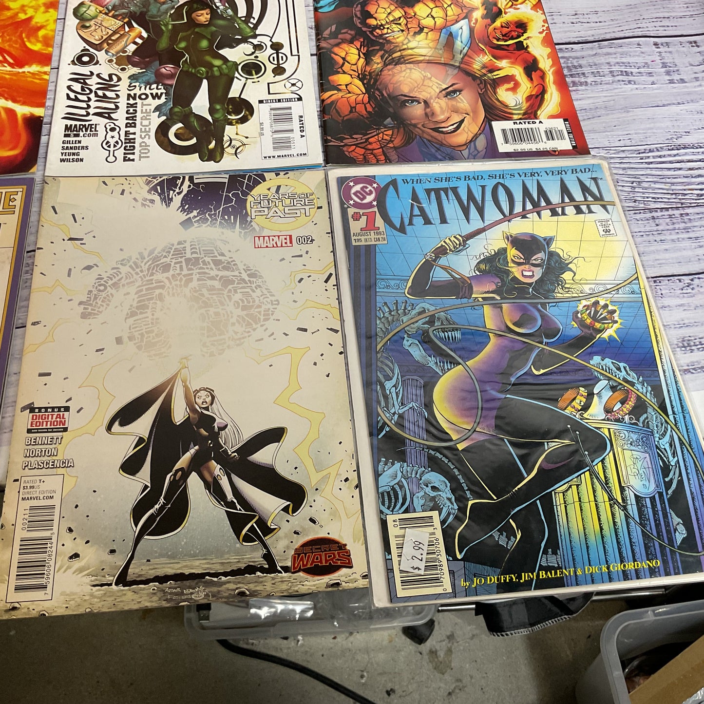 Mixed Lot of 17 MARVEL Comic Magazines