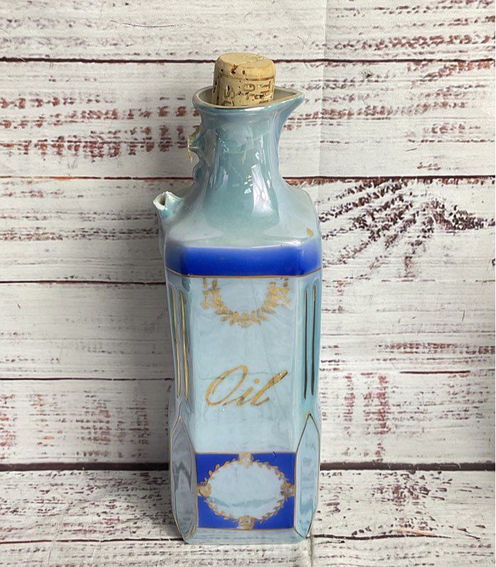 Victoria Vintage Czechoslovakia Lusterware 8" Oil Vinegar Dispensers Blue