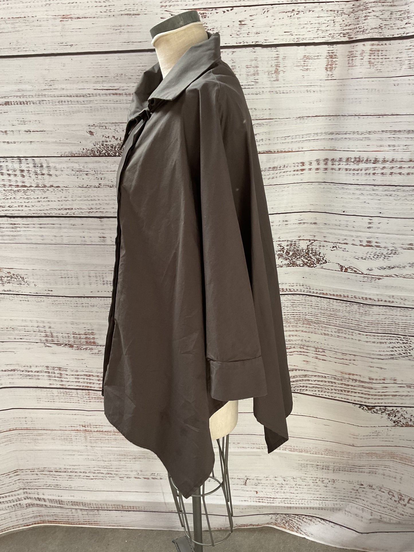 AmmA kadem Grey Asymmetric Collar Long Sleeve Button Up Shirt - Size OS