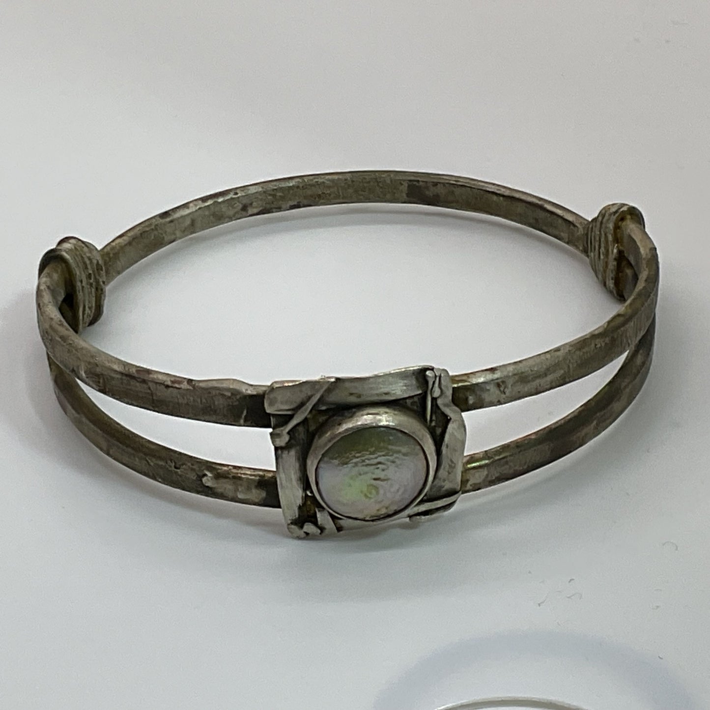 VTG. Signed Silver Plated Brutalist Bangle Braceet- 7.75"