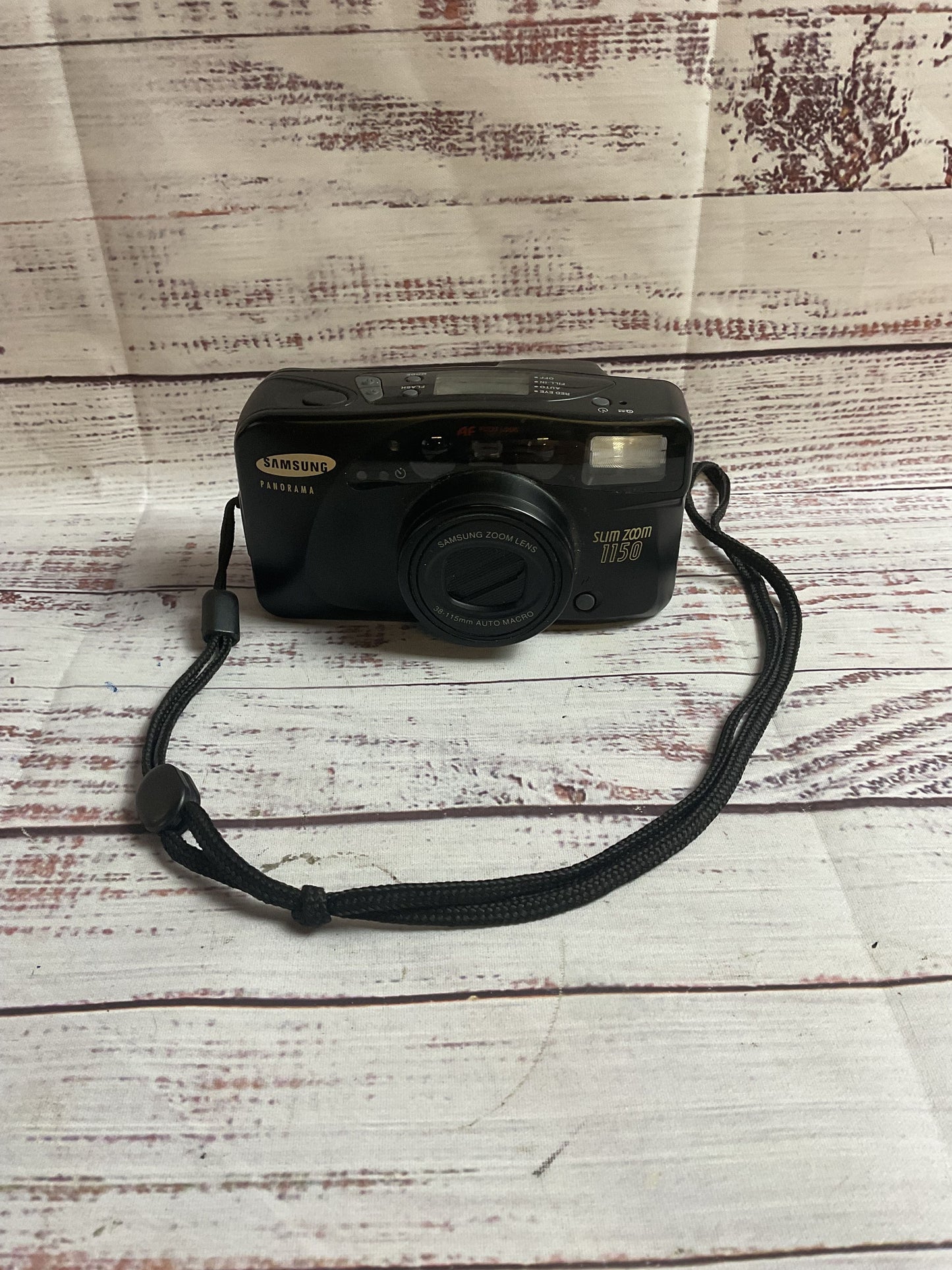 Samsung Panorama Slim Zoom 1150 Camera with Case Untested