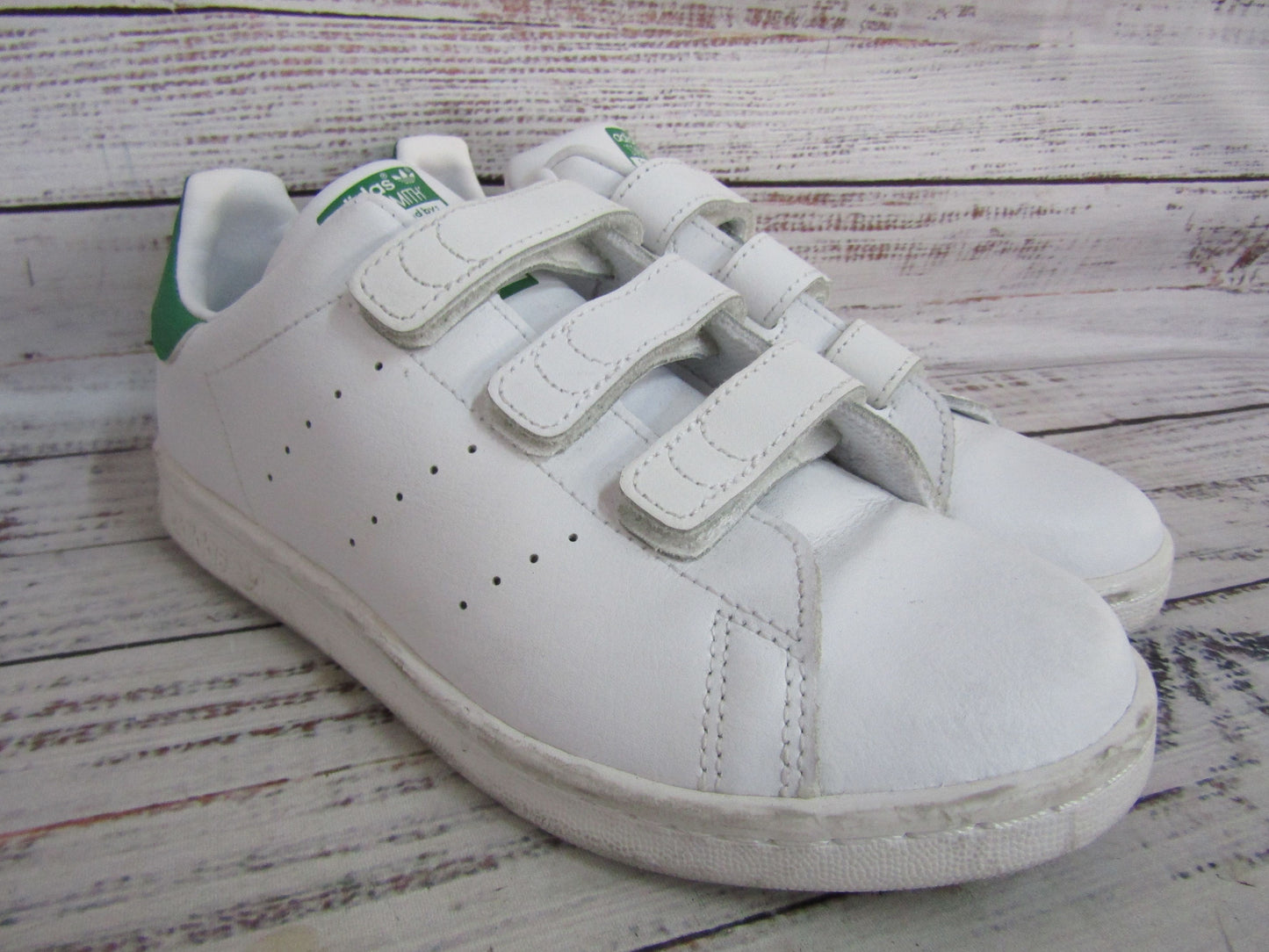 Adidas Original Stan Smith Boy's Low Top Sneakers Size 3 M20607