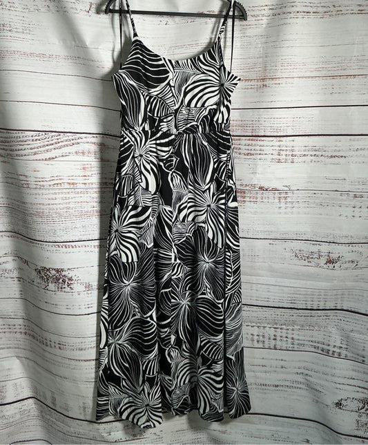 NWT Anne Klein Black and white Maxi Dress Size PM