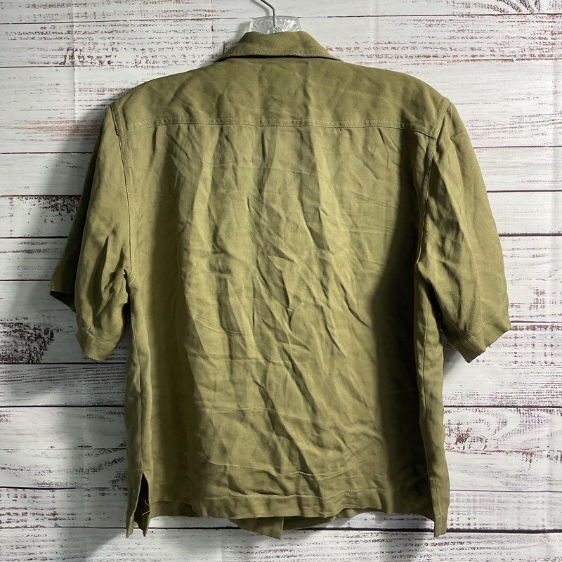 Tommy Bahama Olive Silk Cropped Short Sleeve Button Up Shirt sz XS *DAMAGED*