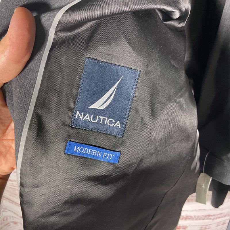 NWT Nautica Gray Bi-Stretch Poly Blend 2 pc. Suit - Size 40R