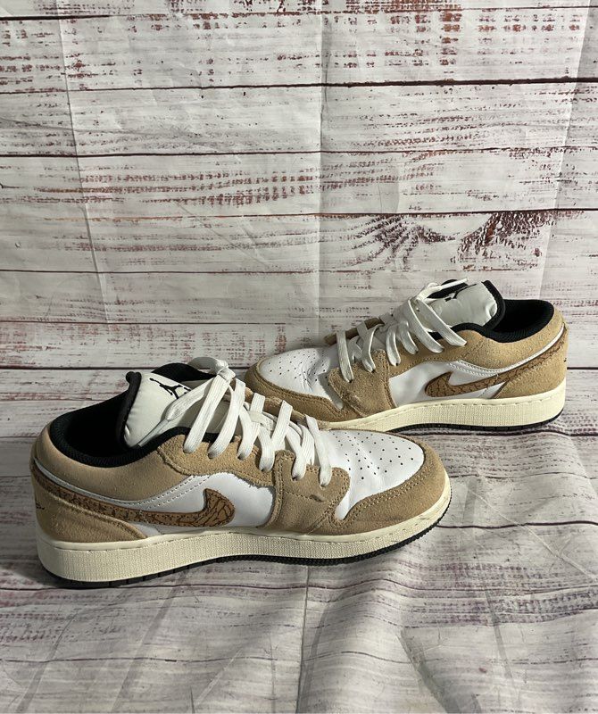 Nike Air Jordan 1 Low SE Hemp/White/Light British Tan DZ5368-201 Size 6Y