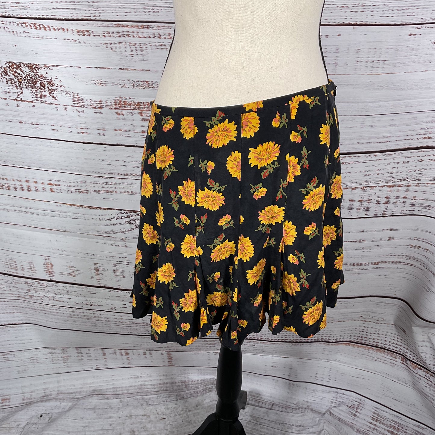Veronica Beard Weller Black Yellow Floral Print Silk Mini Skirt - Size 6
