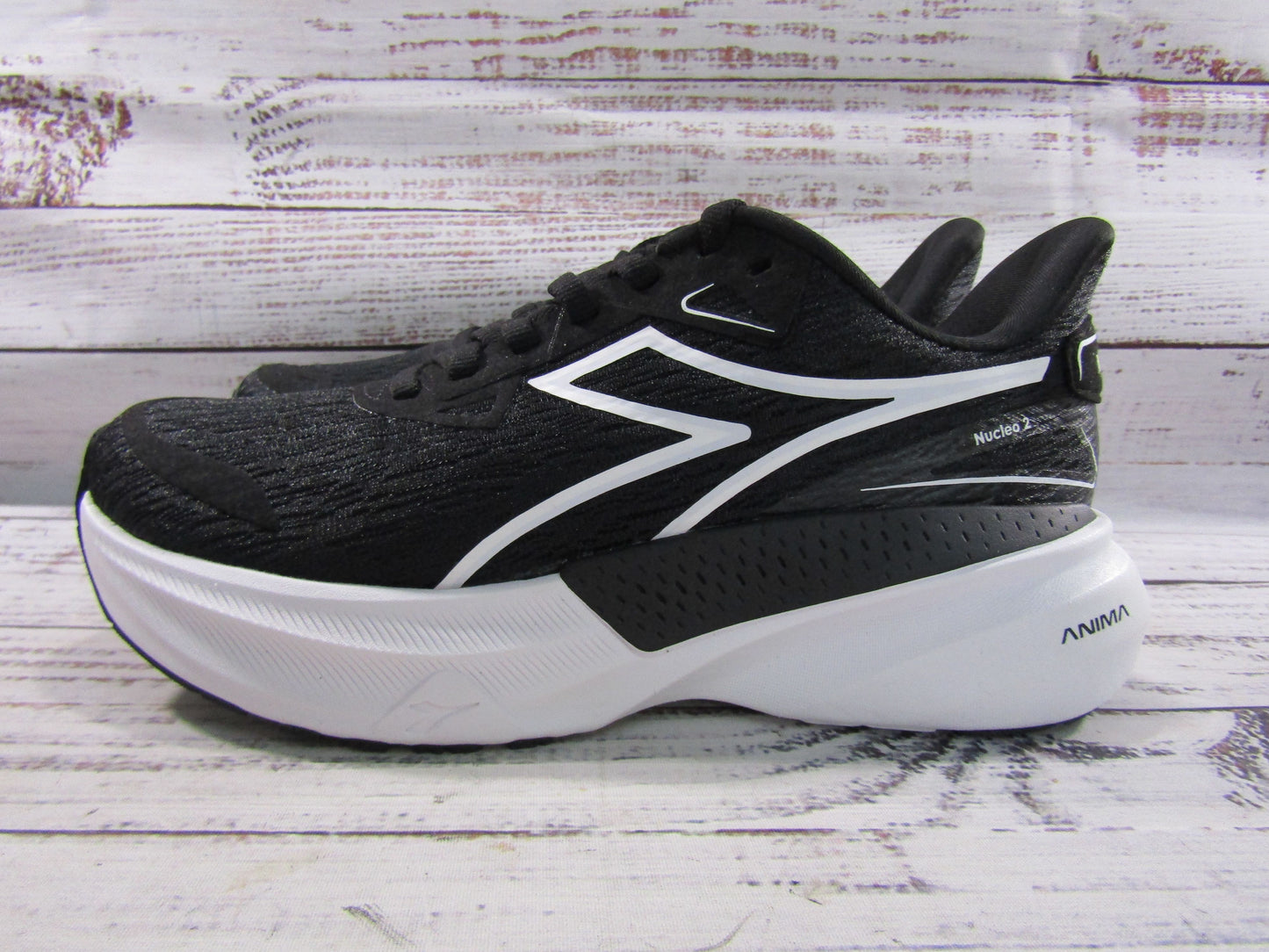 Diadora Nucleo 2 Women's Black & White Sneakers Size 7