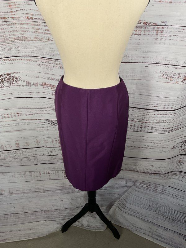 Women's Salvatore Ferragamo Purple WOOL Blend Skirt Size 40 EU/ 9-9.5 US