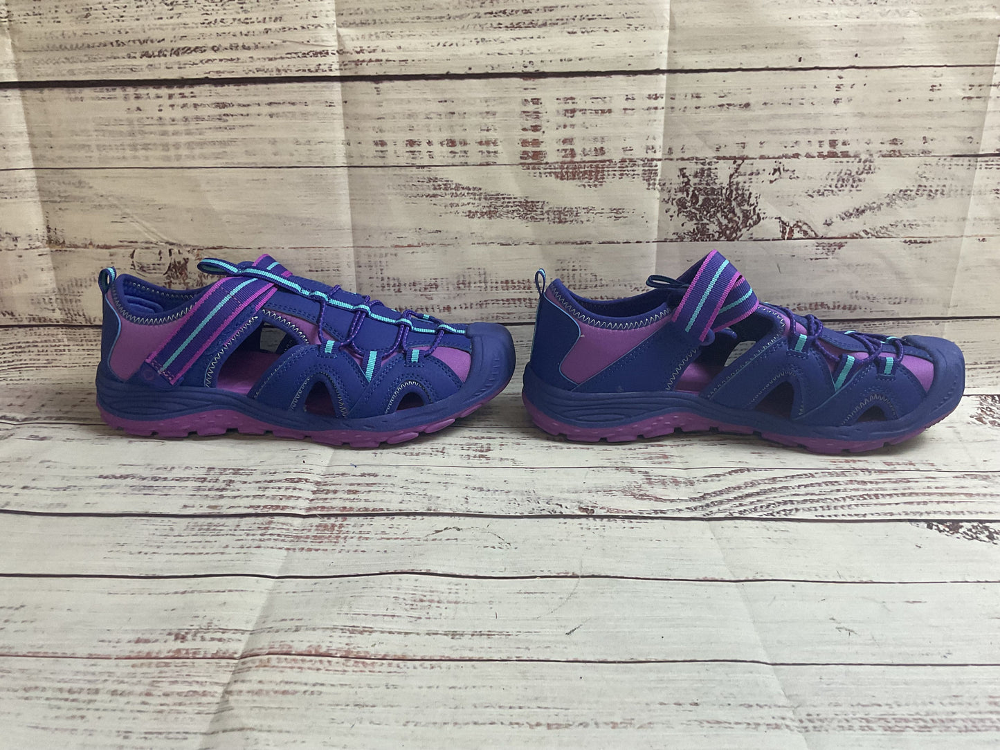Merrell Indigo/Purple Closed Toe Sandal NWOB Size 5M