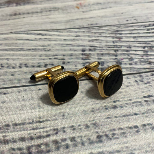 VTG. Krementz Gold Tone Onyx Signed Metal Cufflinks