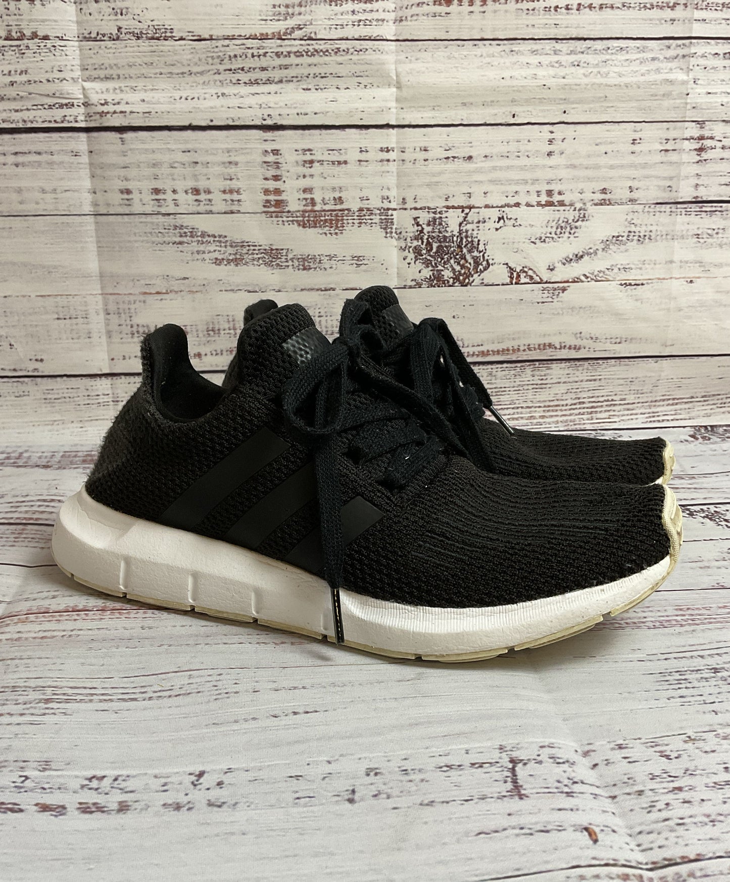 Adidas Swift Run Black Athletic Shoe Men's 6