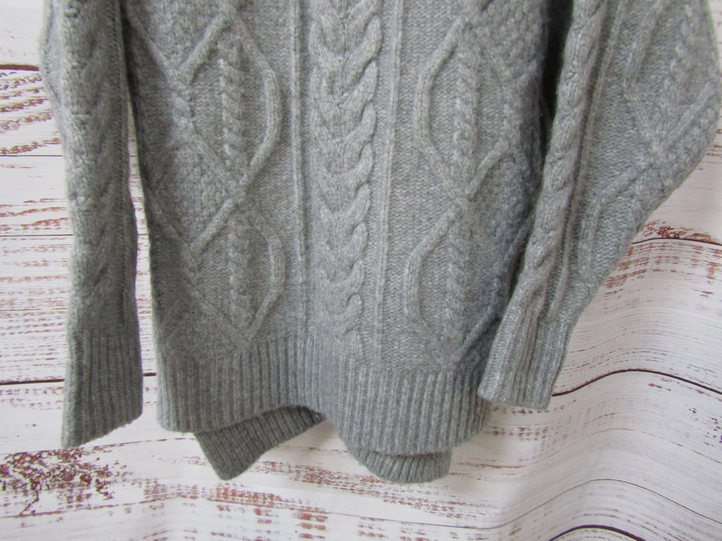 UGG Raelee Women's Gray Cable Knit Wool Blend Sweater Size M