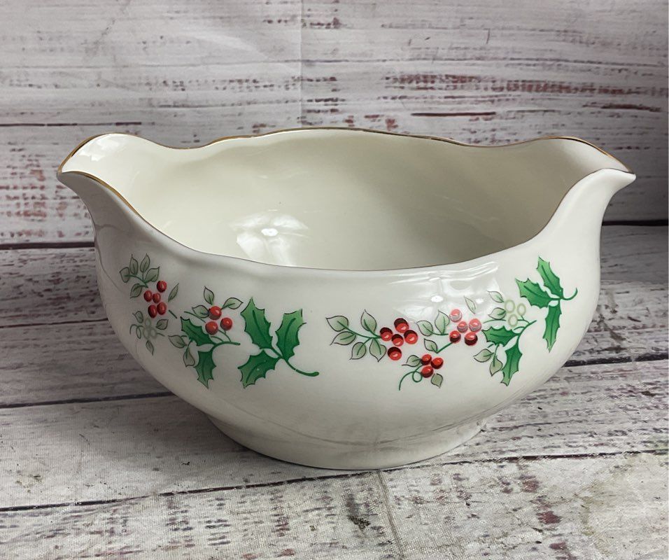 Gibson Designs Christmas Charm Delight Holiday Gravy Boat & Underplate White