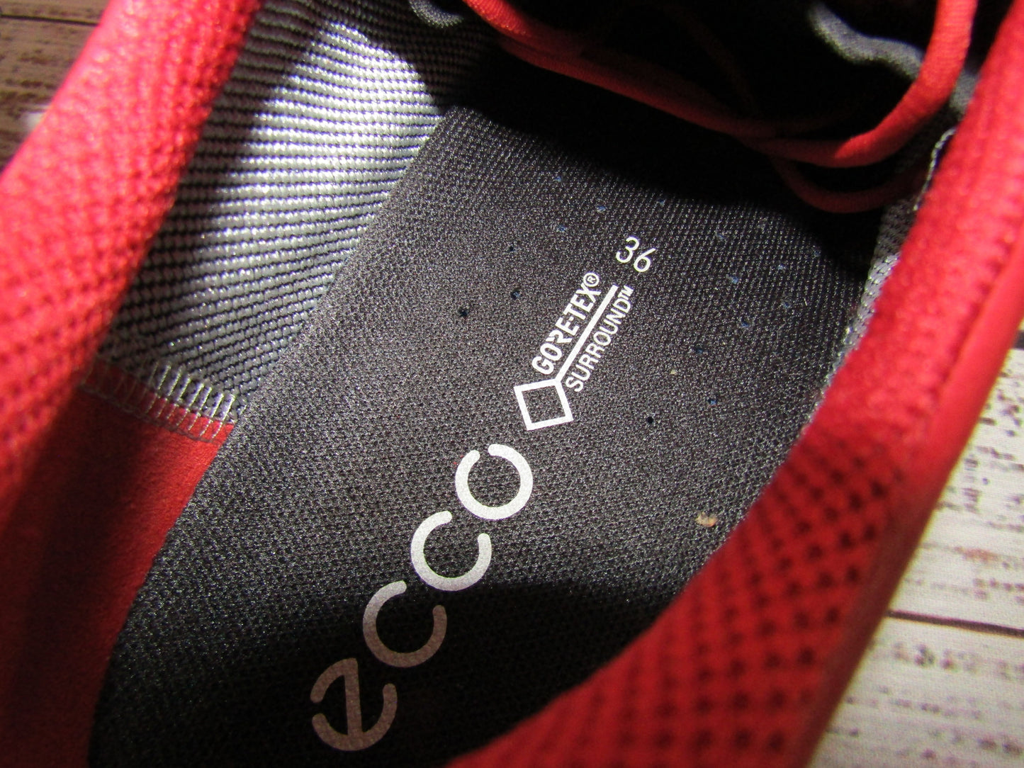 Ecco Cool Pro Women's Red Leather Gore-Tex Waterproof Golf Shoes Size 6