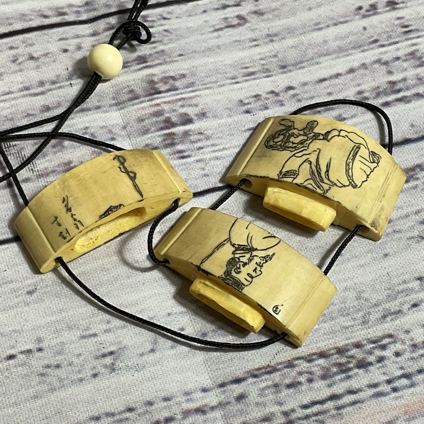 ANTIQUE Japanese Bone 3 Compartment Inro & "Save All Sentient Beings" Pendant