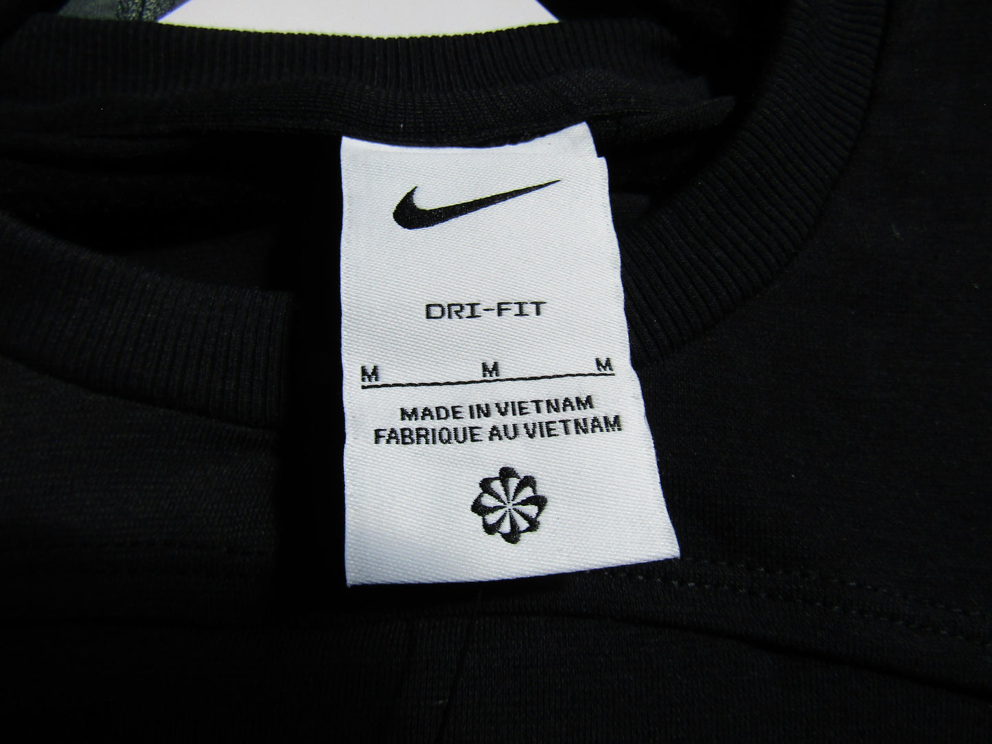Nike Dri-Fit Girl's Black Long Sleeve Top Size M FN9032-010