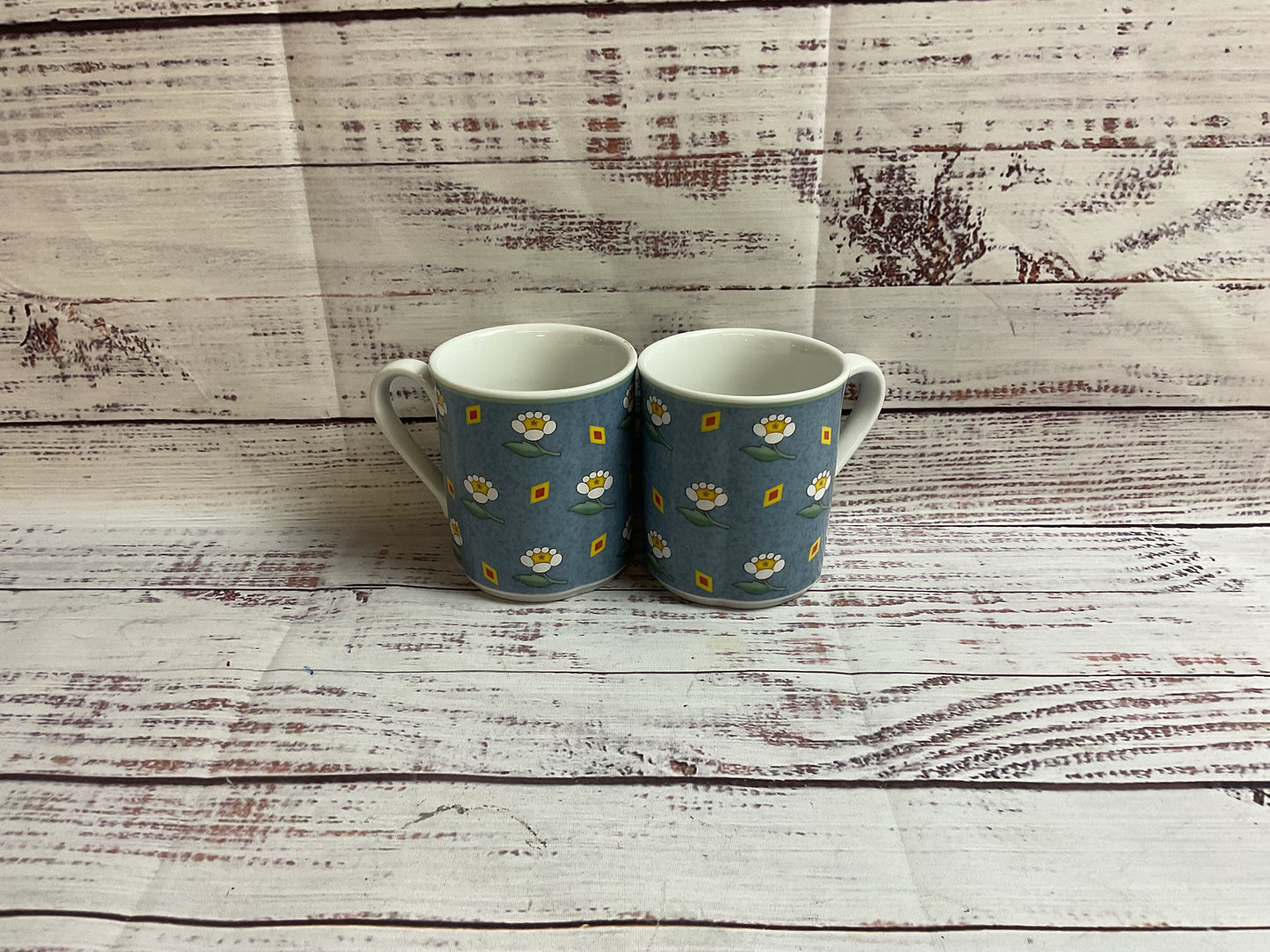 Villeroy & Boch Switch Ava Red/Blue Mugs [Set Of 5]
