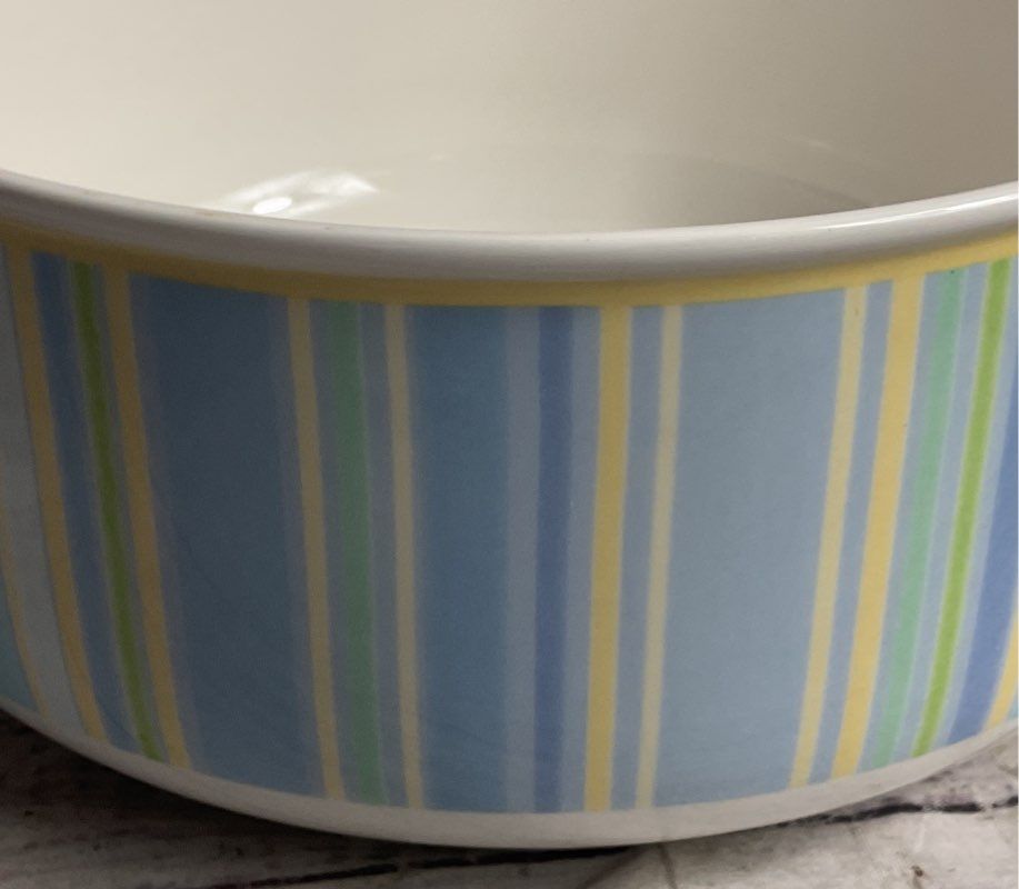 Villeroy & Boch Twist Candy Pattern 9" Serving Vegetable Bowl Multicolor