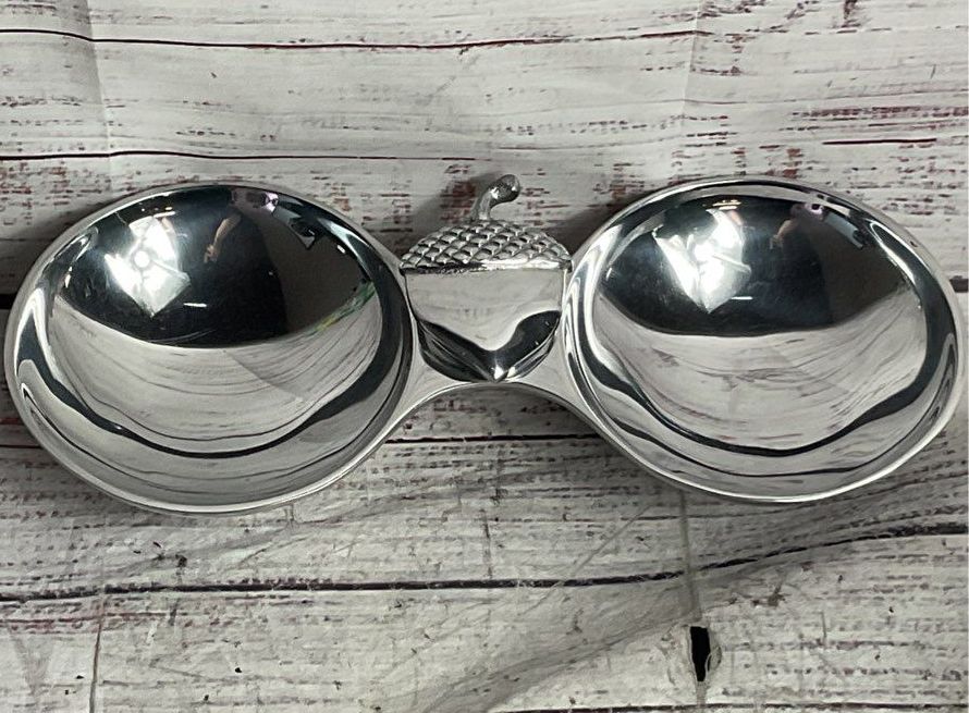 Mariposa Brillante Acorn Double-Bowl Serving Dish Aluminum