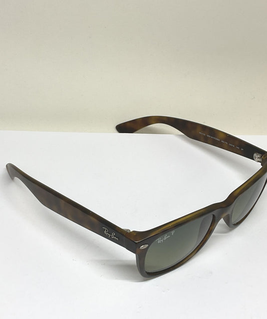 Ray Ban RB2132 Wayfarer Tortoise Polarized Sunglasses Size 145 Italy