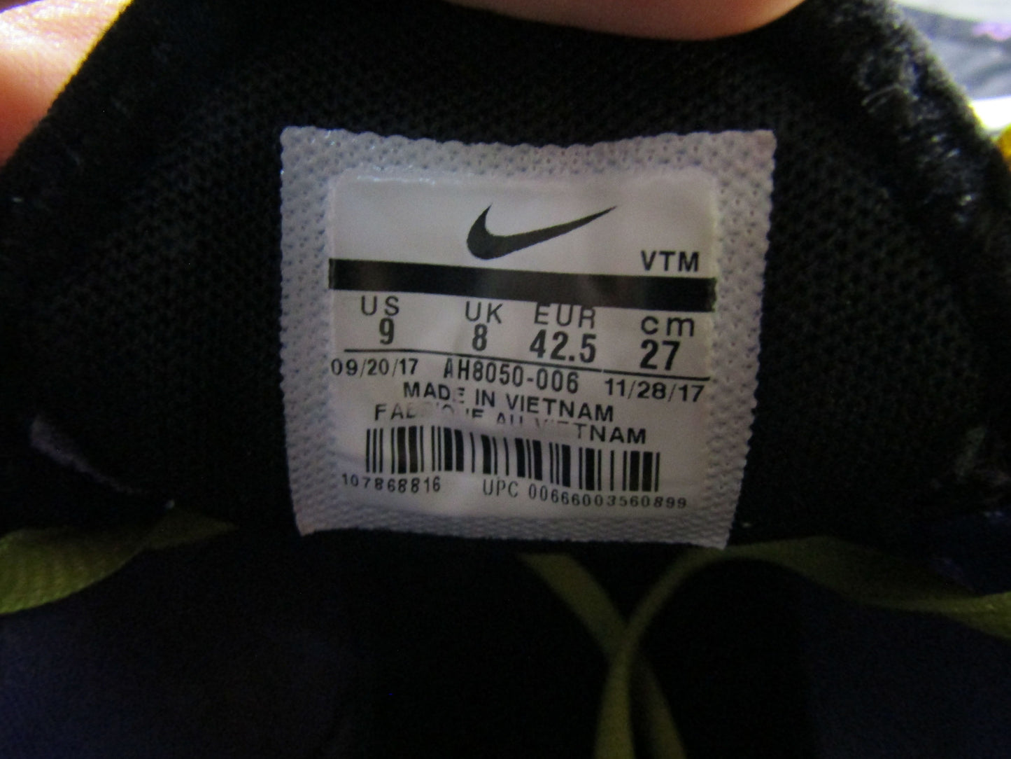 Nike Air Max 270 Men's Black Hyper Magenta Sneakers Size 9 AH8050-006